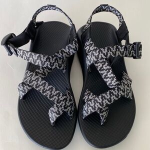 Chaco Z Boulder 2 Black White Zig Zag Strappy Sandals Size 6